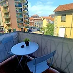 Intero Appartamento Luminoso E Accogliente !